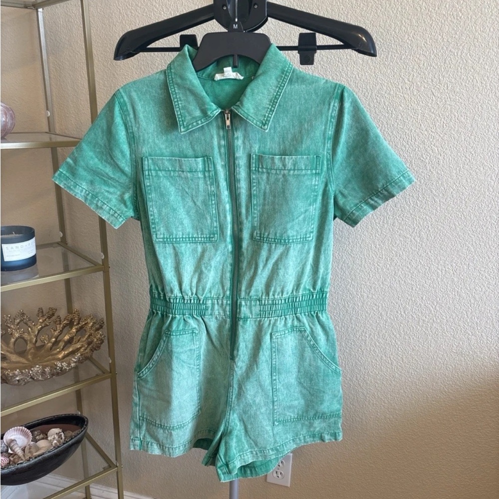 Elan Green Denim Short Sleeve Collared Romper Zip Front Pockets Size M